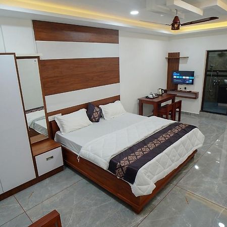 Universal Residency Perumpavur Bagian luar foto