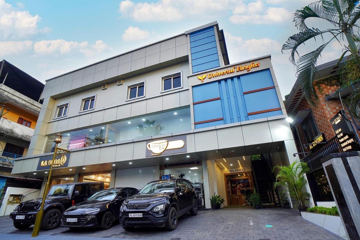 Universal Residency Perumpavur Bagian luar foto