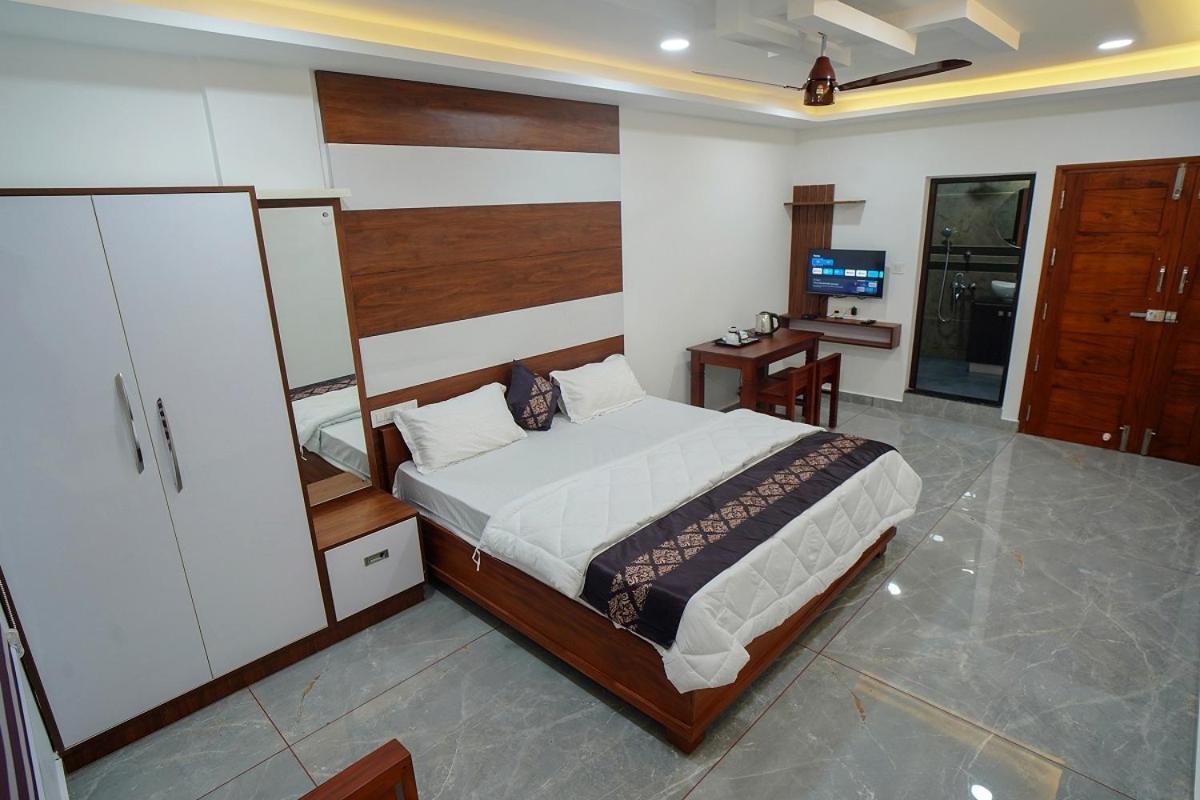 Universal Residency Perumpavur Bagian luar foto